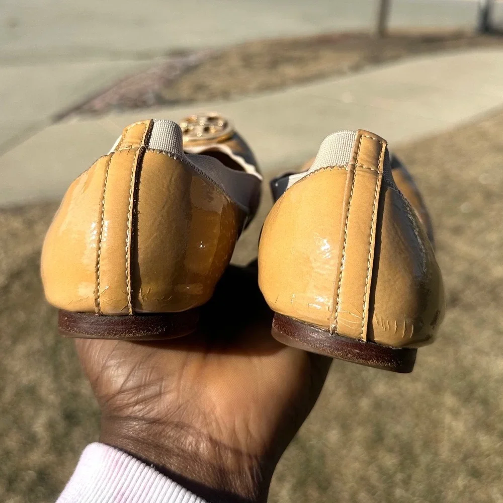 Tory Burch Women's‎ Caroline Patent Leather Ballet Flats Size 7.5 Tan
